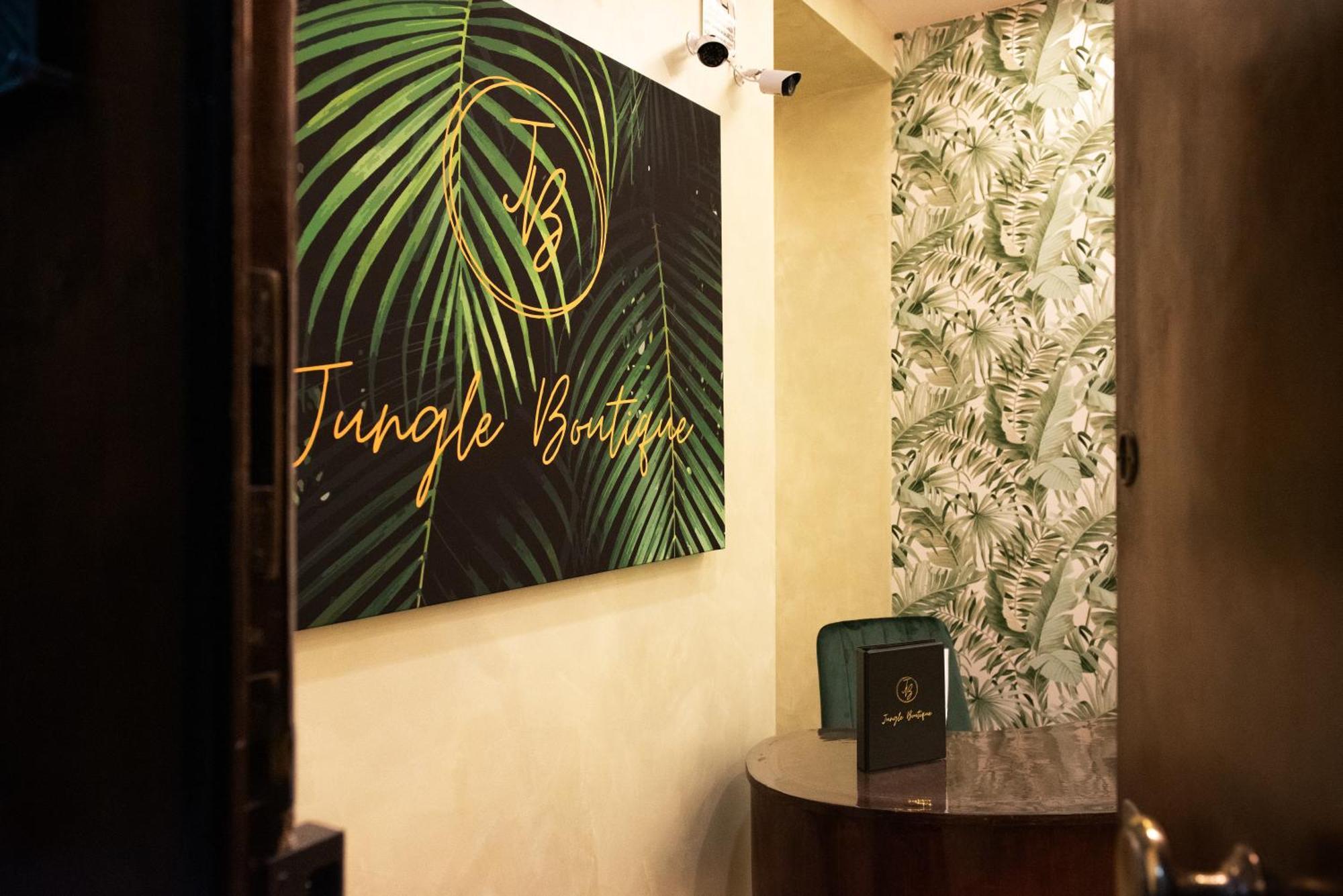 Hotel Jungle Boutique Napoli Esterno foto